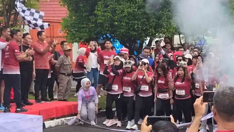 Gubernur Sugianto Sabran Buka Lomba Fun Run Itah Hadari