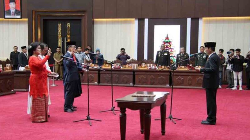 Hadiri Rapur Pengucapan Sumpah/Janji PAW, Wagub Edy Pratowo : Sinergisitas dan Kolaborasi DPRD dan Kepala Daerah Harus Terus Dibangun