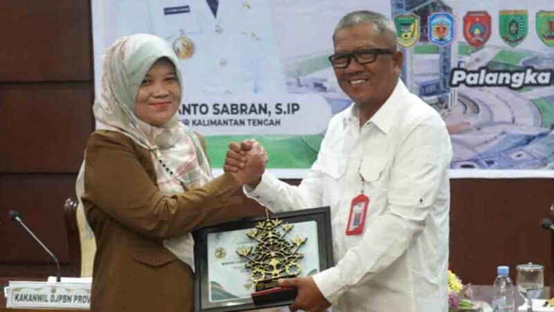 Raih Peringkat 3 Terbaik, Bukti Nyata dari Komitmen dan Dedikasi Seluruh Jajaran Badan Kesbangpol Kalteng