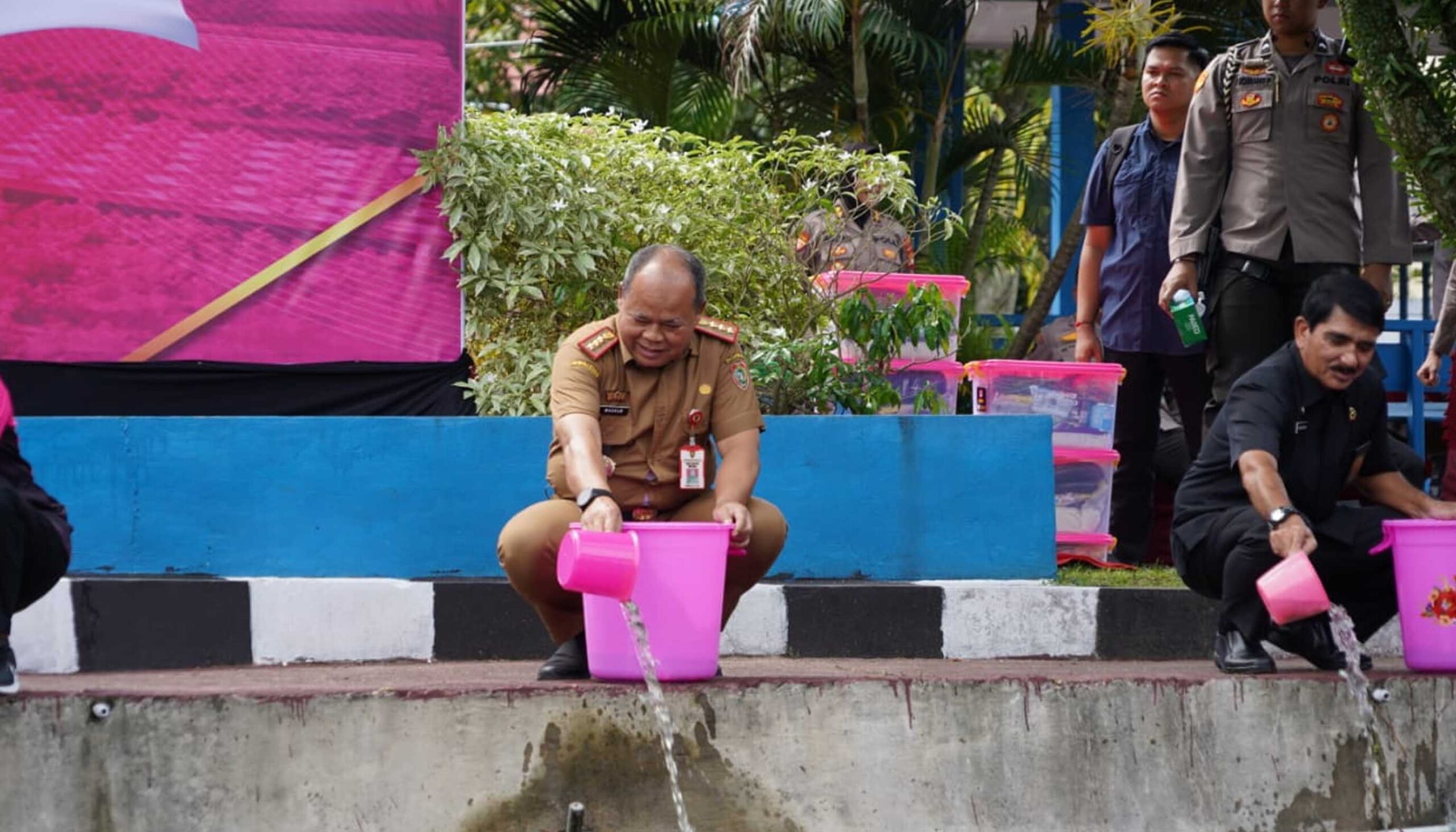 Plh Asisten Pemkesra Hadiri Launching Penguatan Program Pekarangan Pangan Lestari