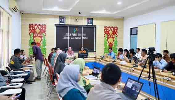 Asisten Ekbang Hadiri Press Release Pertumbuhan Ekonomi Kalteng