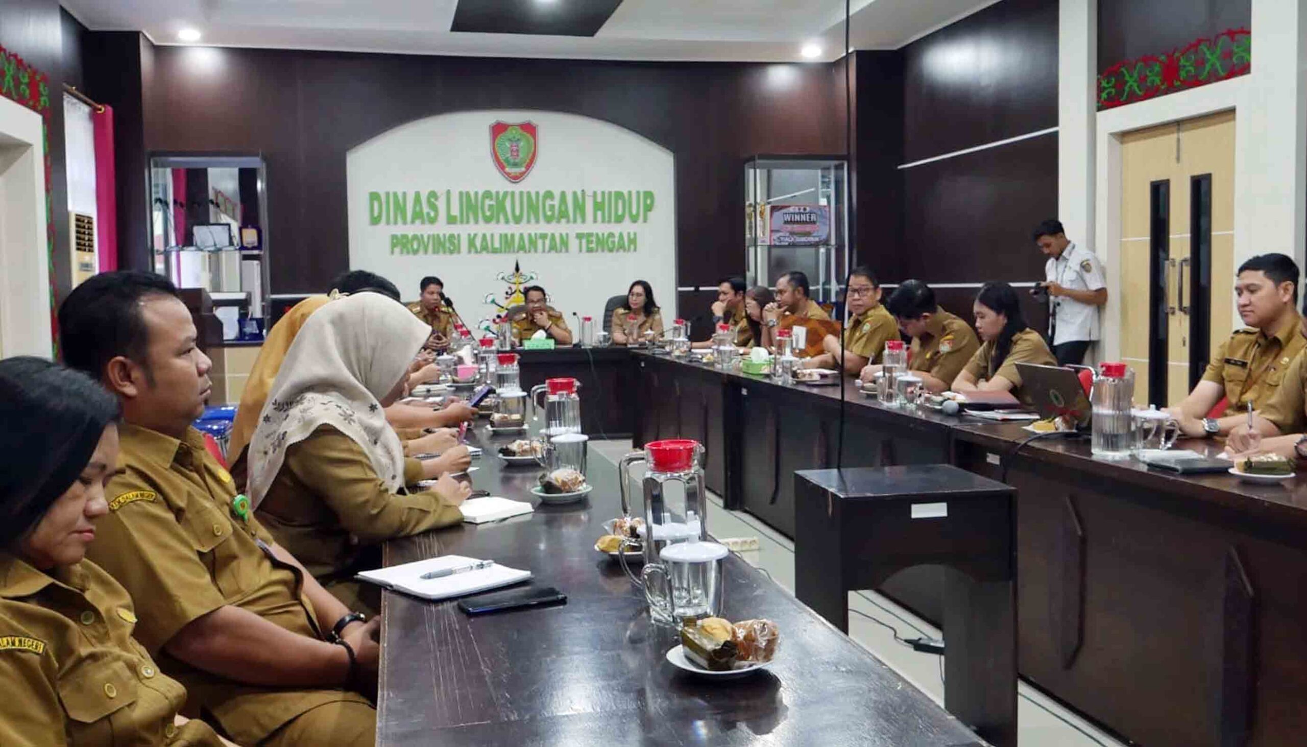 DLH Kalteng Rapat Evaluasi Penerapan E-Kinerja