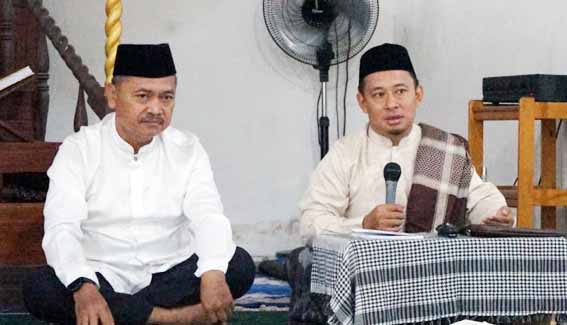 Pererat Silaturahmi, Disnakertrans Kalteng Gelar Buka Puasa Bersama ASN, Tekon dan Masyarakat Sekitar Kantor