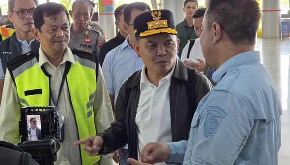 Gubernur Agustiar Sabran Tinjau Posko Pusat Angkutan Lebaran 2025