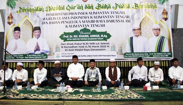 Gubernur dan Wagub Kalteng Hadiri Peringatan Nuzulul Qur`an di Masjid Raya Darussalam Palangka Raya