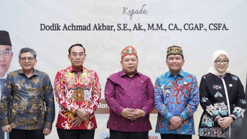 Hadiri Sertijab, Gubernur Sampaikan Apresiasi Kepada Kepala Perwakilan BPK Kalteng yang Lama