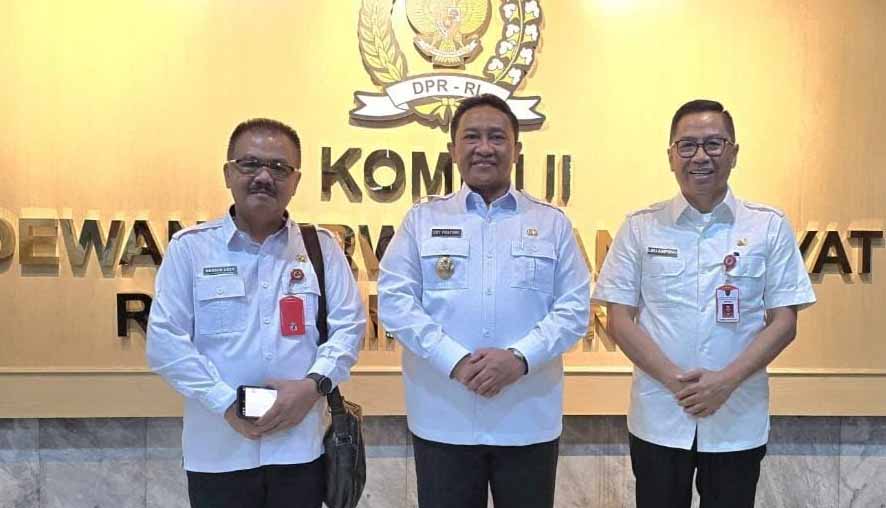 Wagub Edy Pratowo Hadiri Raker dan RDP dengan Komisi II DPR RI