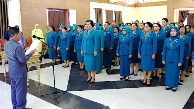 Bupati Kukuhkan Ketua TP-PKK dan Lantik Pengurus TP-PKK Mura