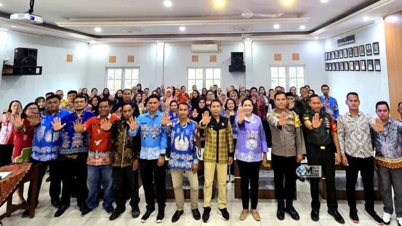 Plt Kepala Dinas P3ADALDUKKB Mura Buka Rembuk Stunting di Kecamatan Murung