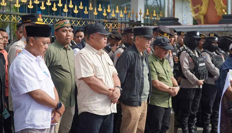 Mahasiswa dan Gabungan Organisasi Buruh Sampaikan Aspirasi ke Pemprov Kalteng