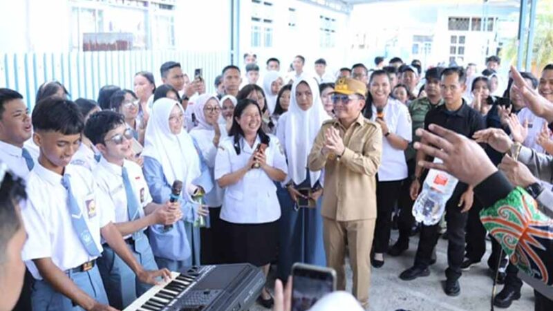 Kunjungi SMAN 1 Kuala Kapuas, Gubernur Kalteng Berikan Pesan Inspiratif ke Para Siswa