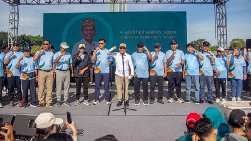 Gubernur Ikuti FunWalk dan Grand Launching Fitur QRIS pada Aplikasi Betang Mobile Bank Kalteng