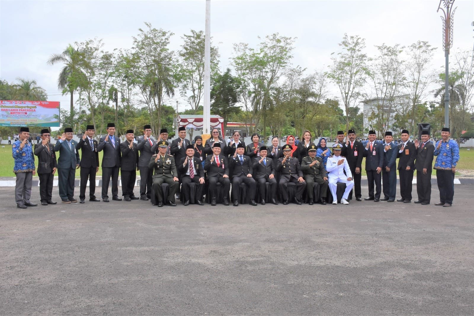 Waket II DPRD Kapuas Hadiri Upacara Peringatan Hari Lahir Pancasila dan Hari Lingkungan Hidup Sedunia Tahun 2025