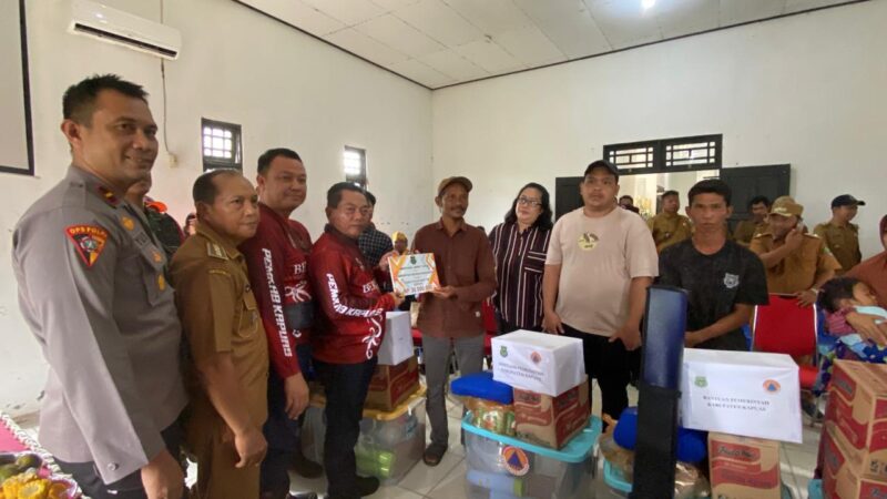 Korban Kebakaran di Tiga Kecamatan Dapat Bantuan