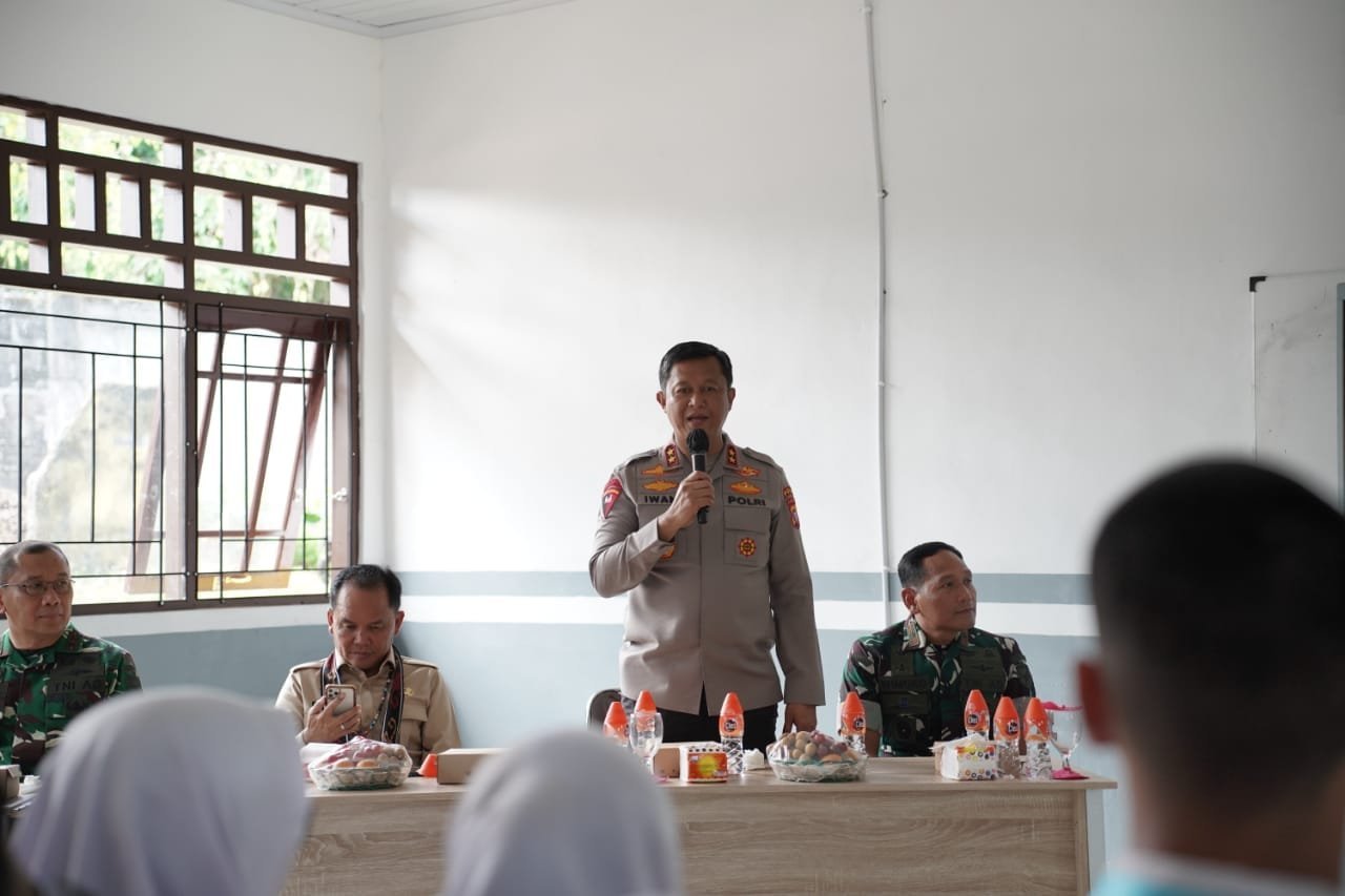 Tiga Jendral TNI dan POLRI Berikan Motivasi Peserta MPLS se-Kalteng