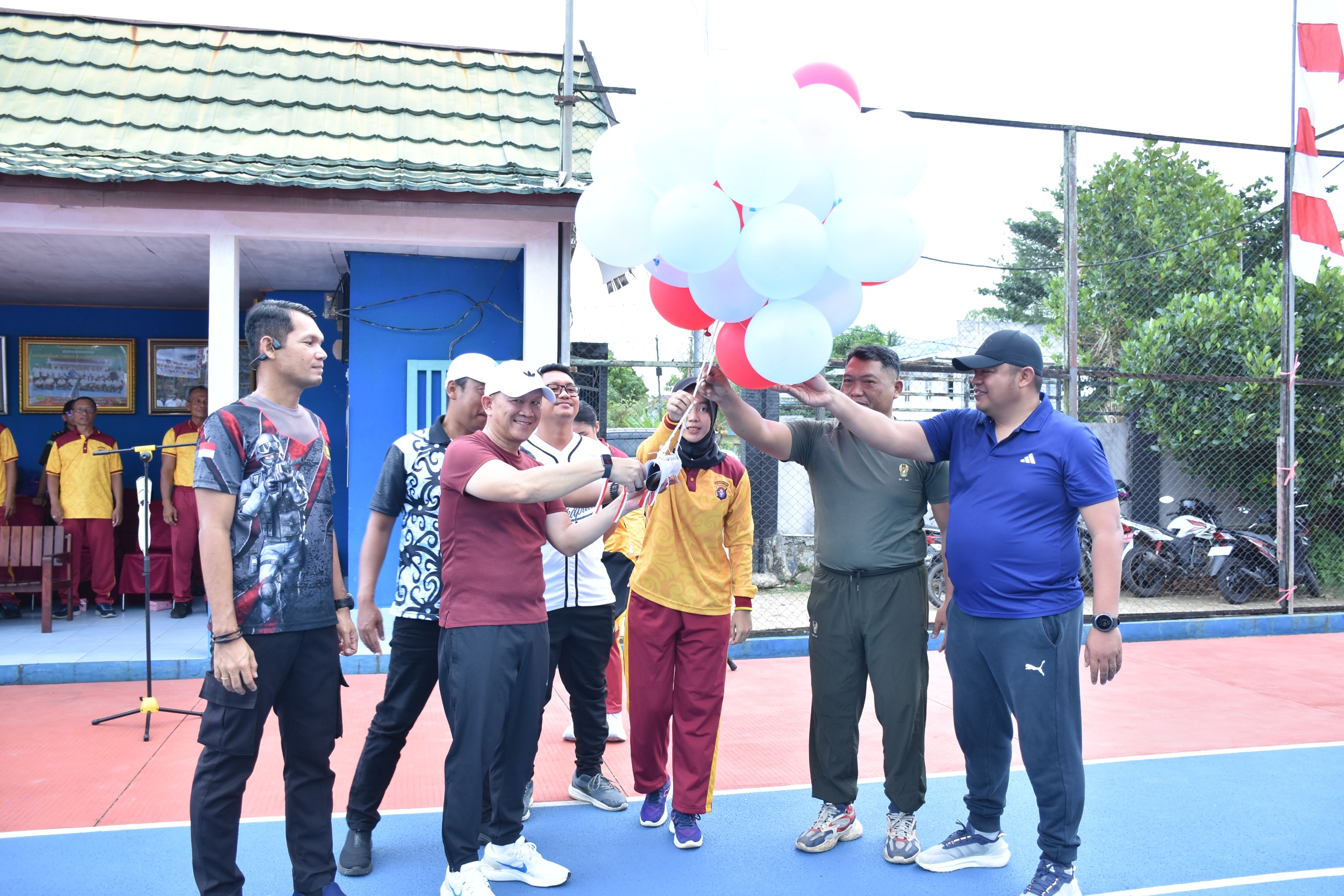 Sahli Bidang EKP Kapuas Hadiri Pembukaan Turnamen Tenis Kapolres Cup 2025