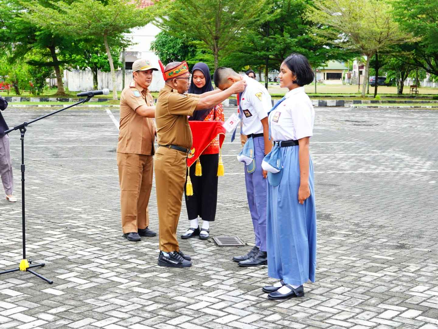 Kesbangpol Gelar Upacara Tantingan Tanda Dibukanya Pusdiklat Calon Paskibraka