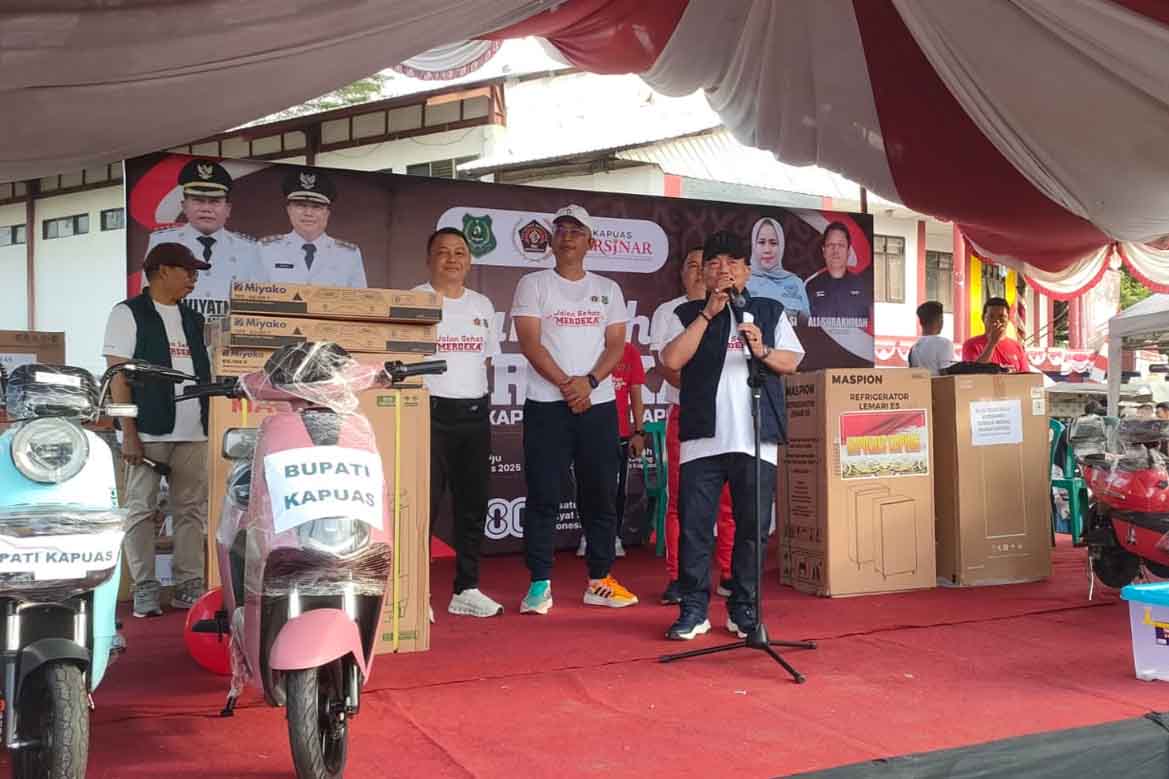 Semarakkan Peringatan HUT RI ke-80, PWI dan Pemkab Kapuas Gelar jalan Sehat