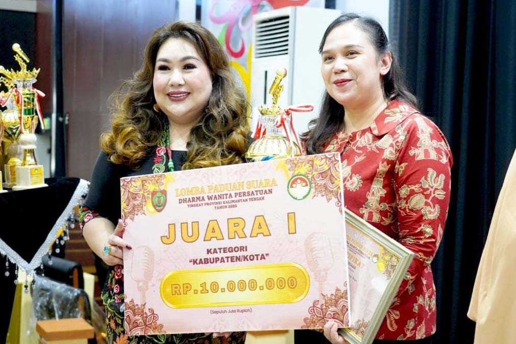 Penutupan Lomba Paduan Suara DWP Kalteng, Kabupaten Murung Raya dan Disdik Raih Juara Pertama