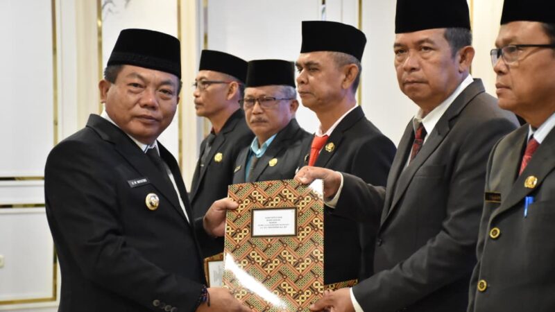 Bupati Kapuas Lantik Pejabat Pimpinan Tinggi Pratama