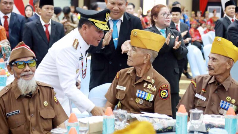 Usai Ikuti Upacara Detik-Detik Proklamasi, Gubernur Agustiar Sabran Gelar Ramah Tamah Bersama Veteran