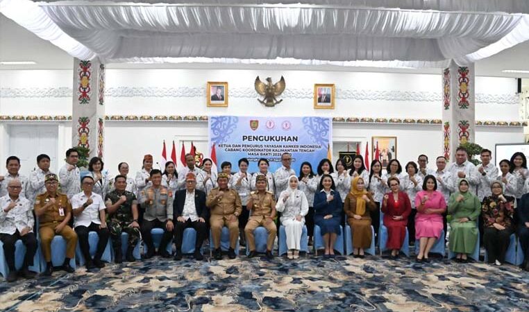 Riska Agustin Hadiri Pengukuhan Pengurus Yayasan Kanker Indonesia Cabang Kalteng