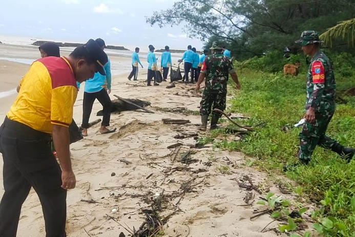 Bersih Pantai, Pemprov Kalteng Rehabilitasi Perairan Pesisir dan Pulau-Pulau Kecil di Sukamara