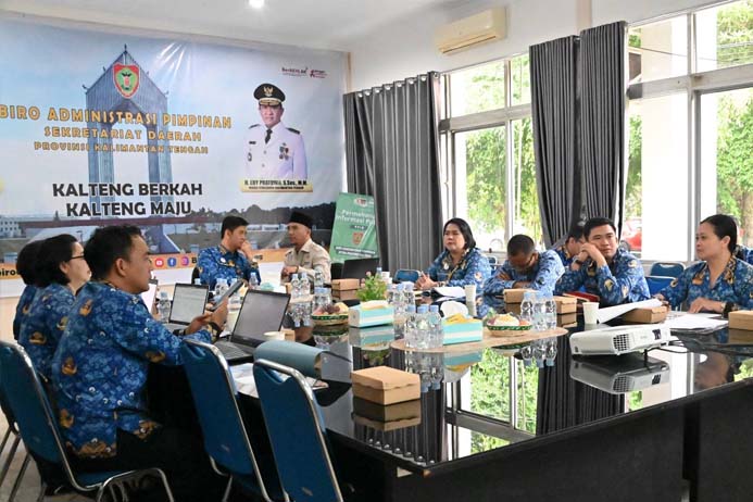 Biro Adpim Setda Provinsi Kalteng Terima Kunjungan Tim Penilai Visitasi Monev KIP 2025