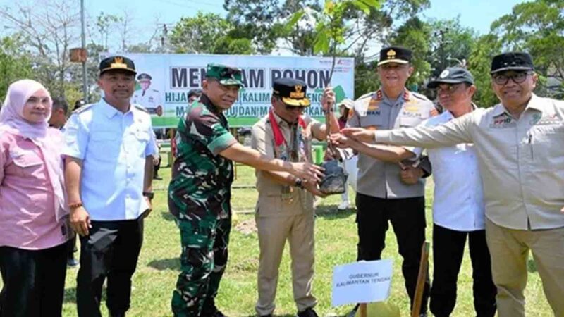 Gubernur Kalteng Laksanakan Tanam Pohon di Taman Rusa Buntok