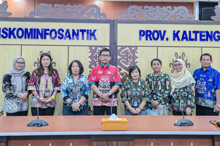 Audiensi Balai Bahasa ke Diskominfosantik Kalteng untuk Pengutamaan Bahasa Negara