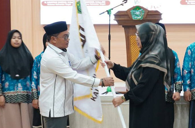 Pemprov Kalteng Lepas Kafilah Ikuti Musabaqah Qira’atil Kutub Internasional