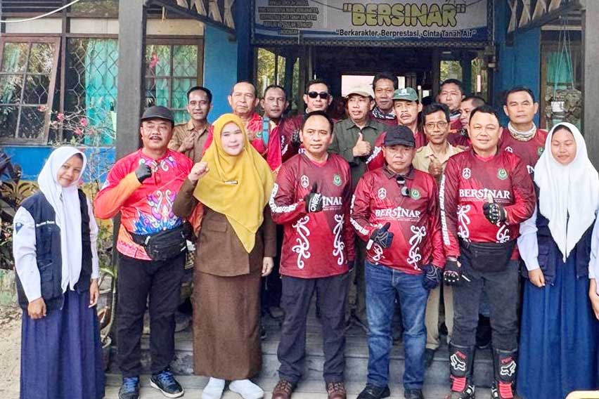 Kunjungi SMPN 2 Pulau Petak, Bupati Kapuas Pastikan Pembelajaran Berjalan Lancar