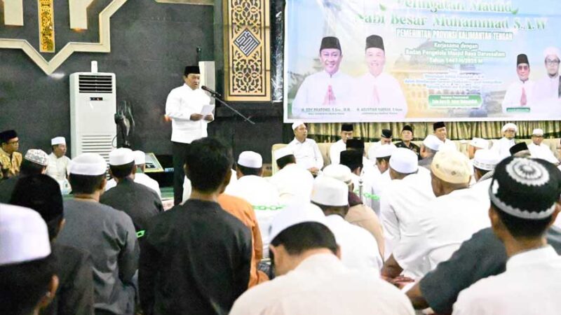 Wagub H. Edy Pratowo Hadiri Peringatan Maulid Nabi di Masjid Raya Darussalam