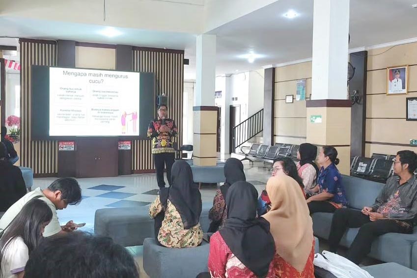 RS Kalawa Atei Gelar Penyuluhan Kesehatan Maknai Hidup dengan Mengurus Cucu