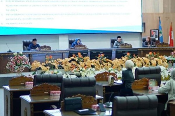 Rapat Paripurna Penyerahan Pandangan Umum Fraksi DPRD Terhadap Pidato Pengantar Bupati