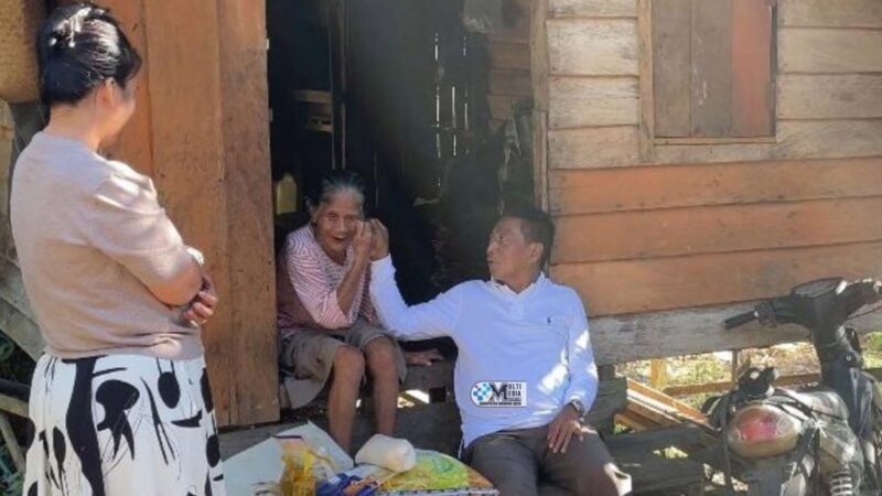 Spontanitas Heriyus Salurkan Sembako ke Warga yang Membutuhkan