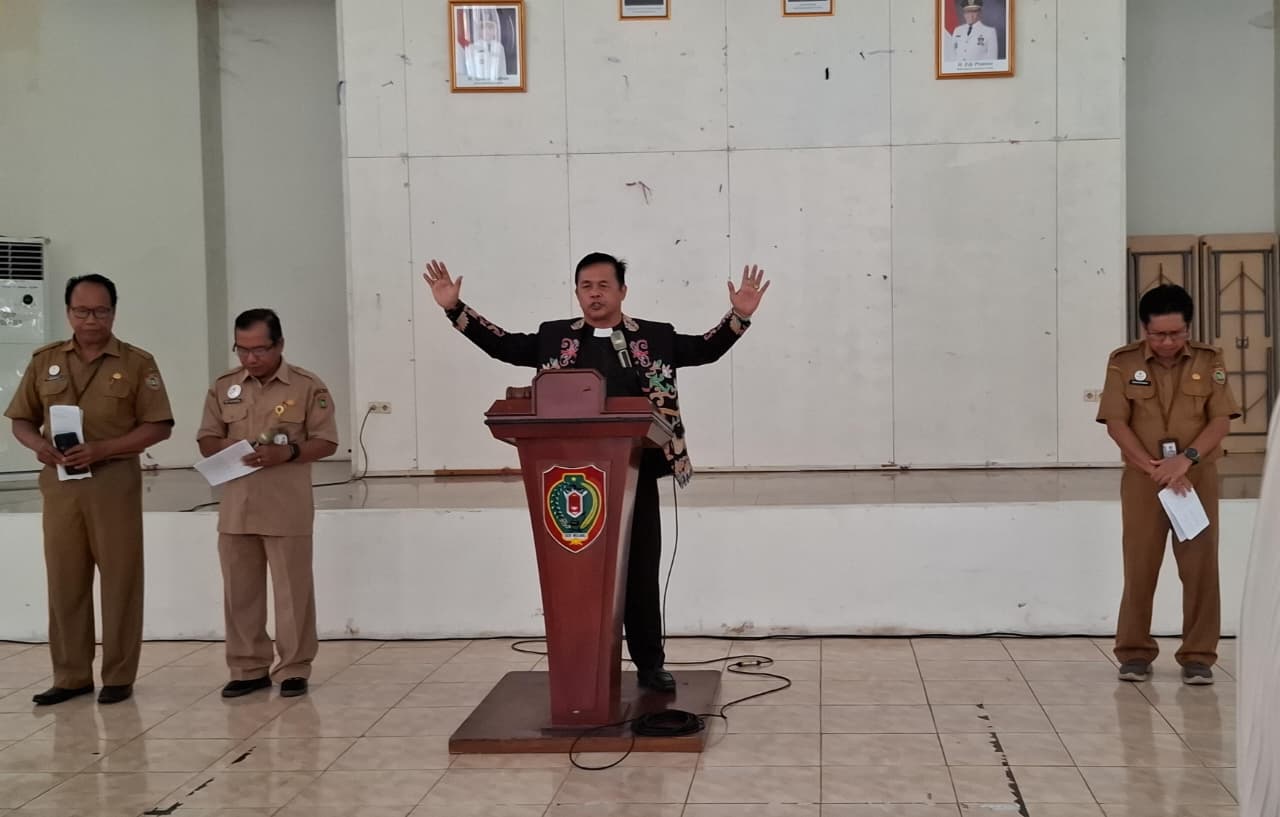 Dinas TPHP dan DKP Kalteng Laksanakan Ibadah Oikumene Bagi ASN