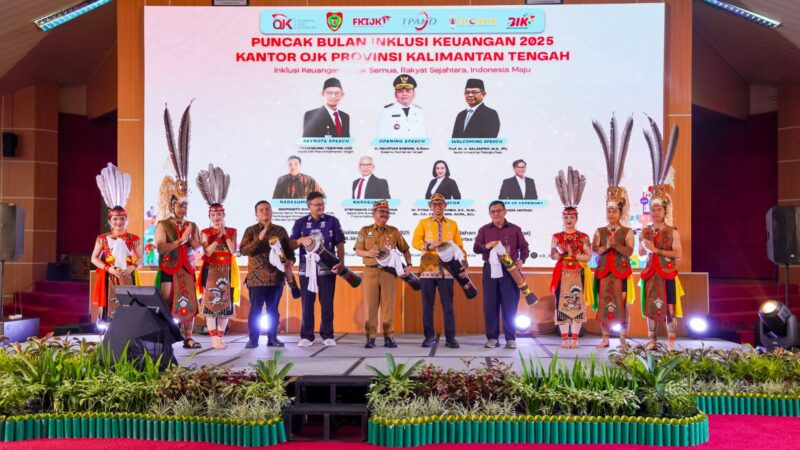 Asisten Ekbang Setda Kalteng Buka Puncak Bulan Inklusi Keuangan 2025
