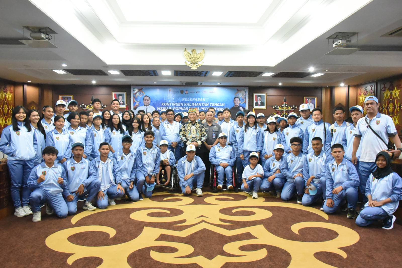 Wagub Lepas Kontingen Kalteng Ikuti Ajang POPNAS dan PEPARPENAS 2025