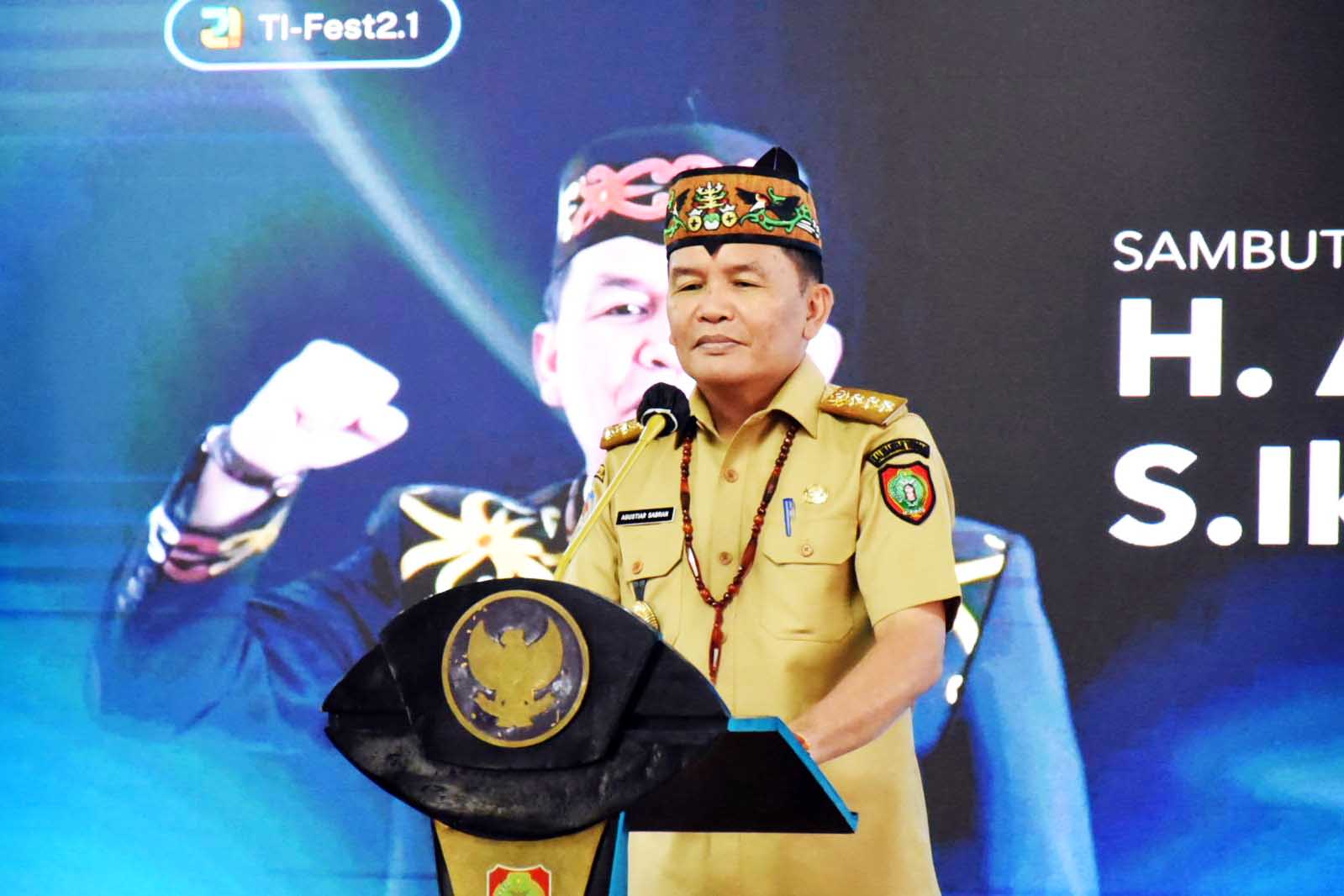 Gubernur Buka Dies Natalis ke-21 Teknik Informatika UPR