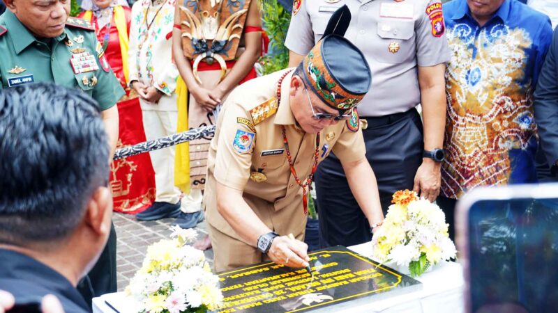 Gubernur Agustiar Sabran Resmikan Digital Lounge PT Bank Kalteng