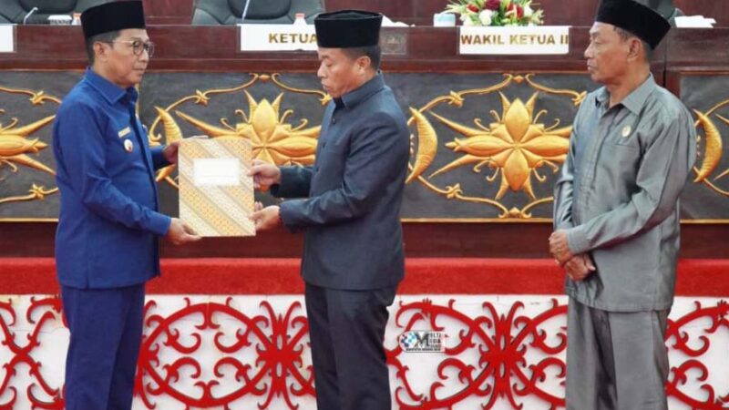 Bupati Mura Heriyus Hadiri Rapat Paripurna Ke-7 Masa Sidang II