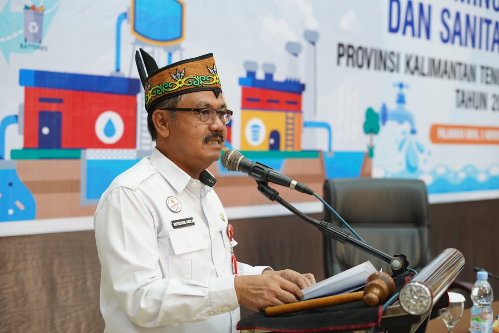 Asisten Ekbang Tegaskan Komitmen Pemerintah Wujudkan Akses Air Bersih dan Sanitasi di Kalteng