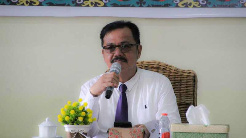 Asisten Ekbang Buka Rapat Sinkronisasi dan Evaluasi Data Plasma, CSR, Penyerapan Tenaga Kerja Lokal, dan Alat Berat