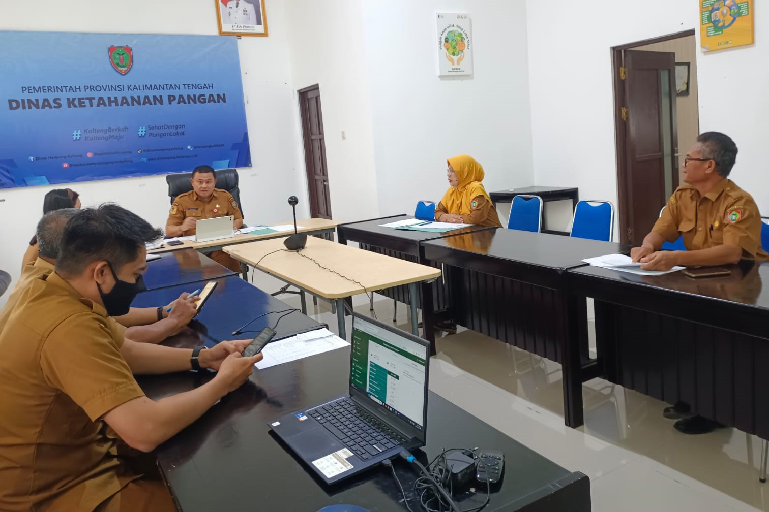 Dinas Ketahanan Pangan Kalteng Gelar Rapat Evaluasi Perkembangan Harga Beras