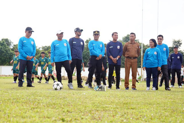 Buka Turnamen Sepak Bola Bupati Cup I HEBAT 2025, Heriyus Apresiasi Partisipasi Semua Pihak