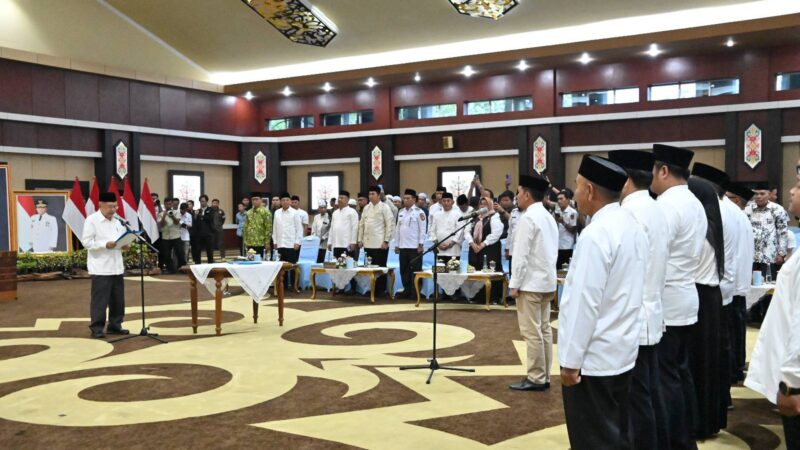 Jusuf Kalla Lantik Agustiar Sabran Sebagai Ketua Umum DMI Kalteng Masa Bakti 2025–2030