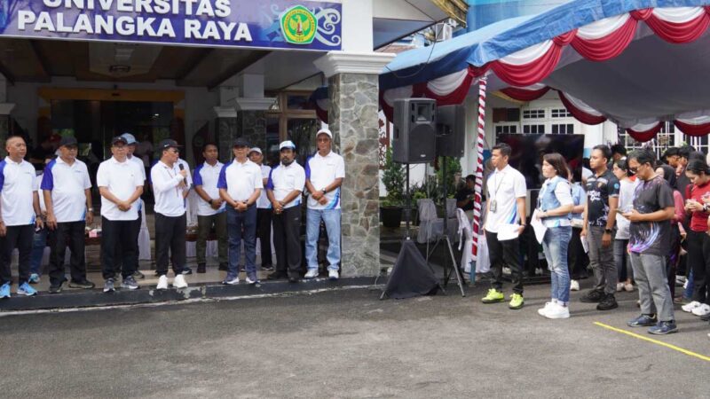 Ikuti Jalan Sehat Bersama UPR, Gubernur Ajak Mahasiswa Jadi Generasi Sehat