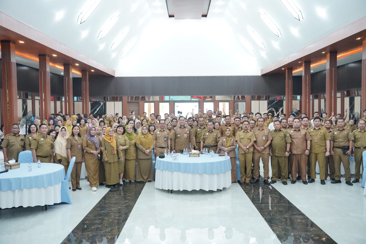 Gelar Ramah Tamah, Plt Kadisdik Tekankan Pentingnya Kekompakan Internal