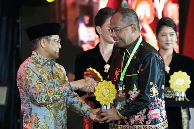 Pemprov Kalteng Raih Penghargaan UHC Award 2026